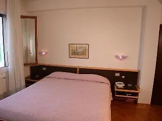 Belvedere Отель 3*