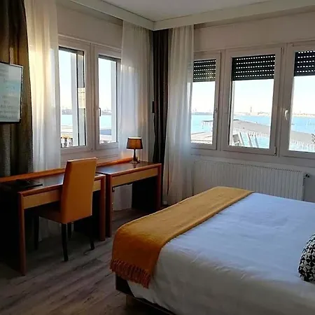 Hotell Belvedere 3*
